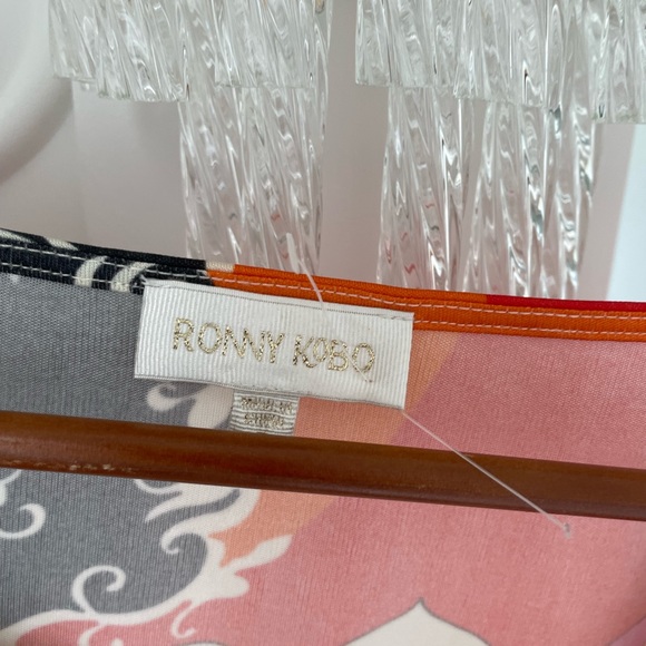 Ronny Kobo floral long sleeve crop top - Picture 4 of 4